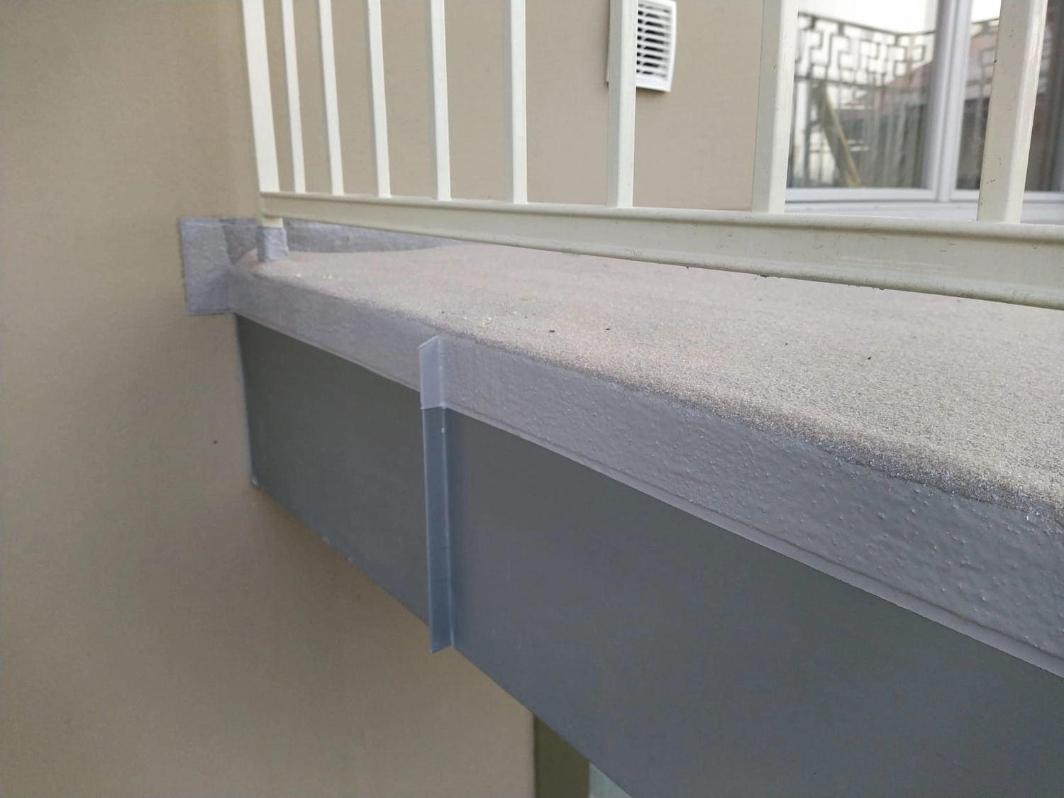 Wetter-Gebäudeschutz, Terrassenbau, Sanierungen, Außenanlagen, Gartengestaltung, Rückbau & Neugestaltung, Zaunbau Lärche, Einbauschrank, Hochbett, Handlauf, Dachsanierung, Baumspielhaus, Sebastian Kirsch, Handwerk 