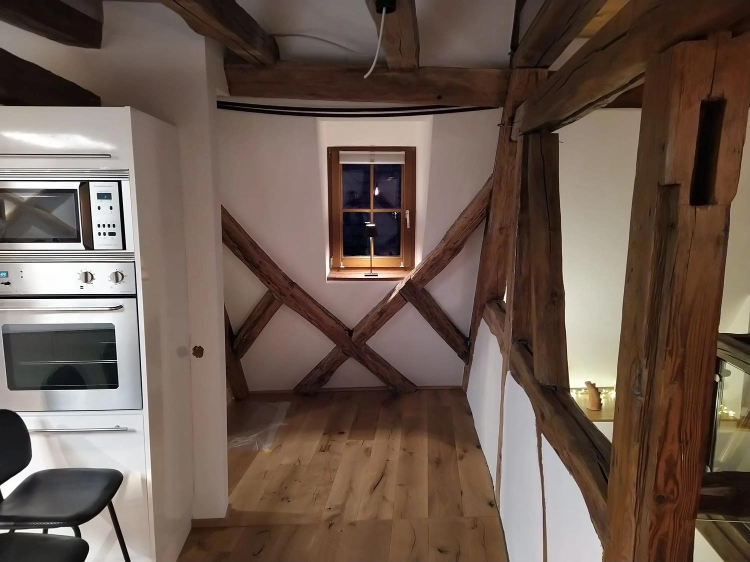 Wetter-Gebäudeschutz, Terrassenbau, Sanierungen, Außenanlagen, Gartengestaltung, Rückbau & Neugestaltung, Zaunbau Lärche, Einbauschrank, Hochbett, Handlauf, Dachsanierung, Baumspielhaus, Sebastian Kirsch, Handwerk