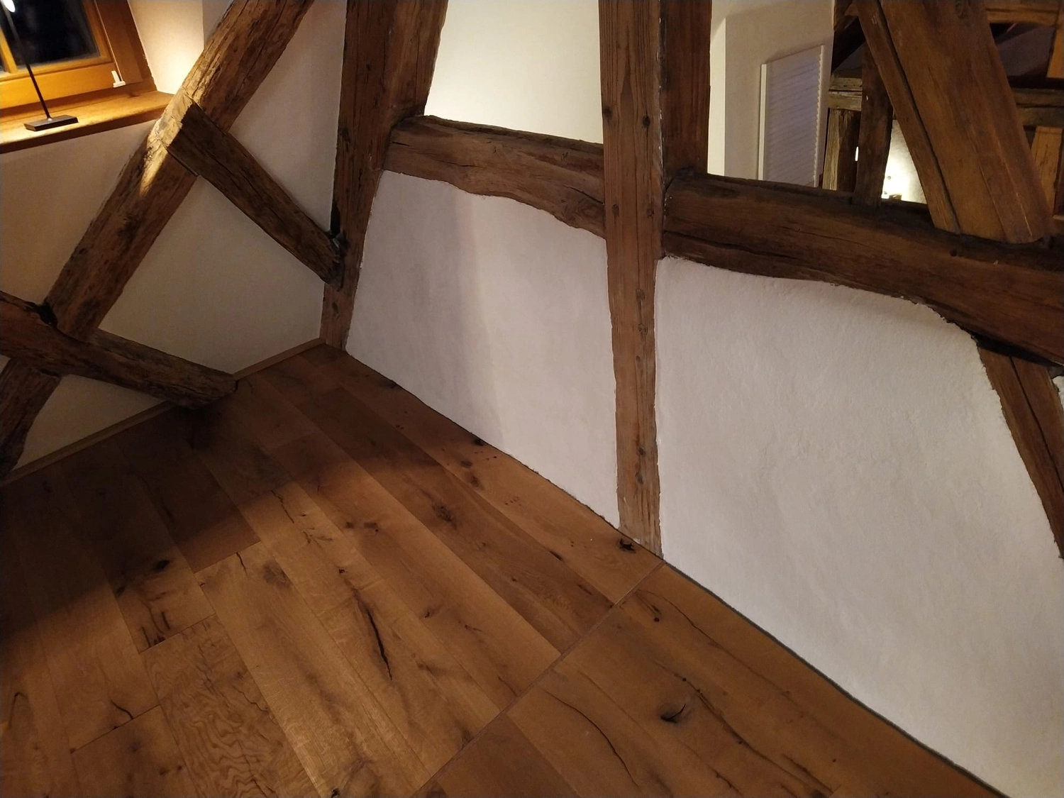 Wetter-Gebäudeschutz, Terrassenbau, Sanierungen, Außenanlagen, Gartengestaltung, Rückbau & Neugestaltung, Zaunbau Lärche, Einbauschrank, Hochbett, Handlauf, Dachsanierung, Baumspielhaus, Sebastian Kirsch, Handwerk