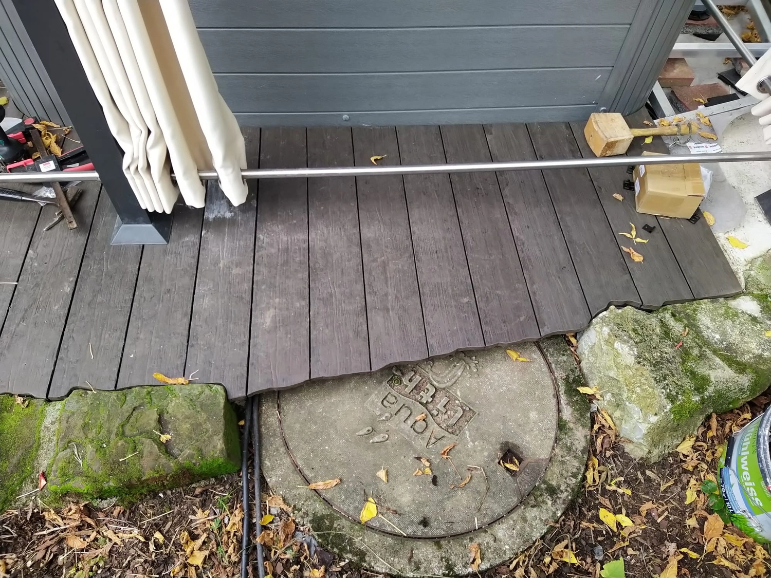 Wetter-Gebäudeschutz, Terrassenbau, Sanierungen, Außenanlagen, Gartengestaltung, Rückbau & Neugestaltung, Zaunbau Lärche, Einbauschrank, Hochbett, Handlauf, Dachsanierung, Baumspielhaus, Sebastian Kirsch, Handwerk 