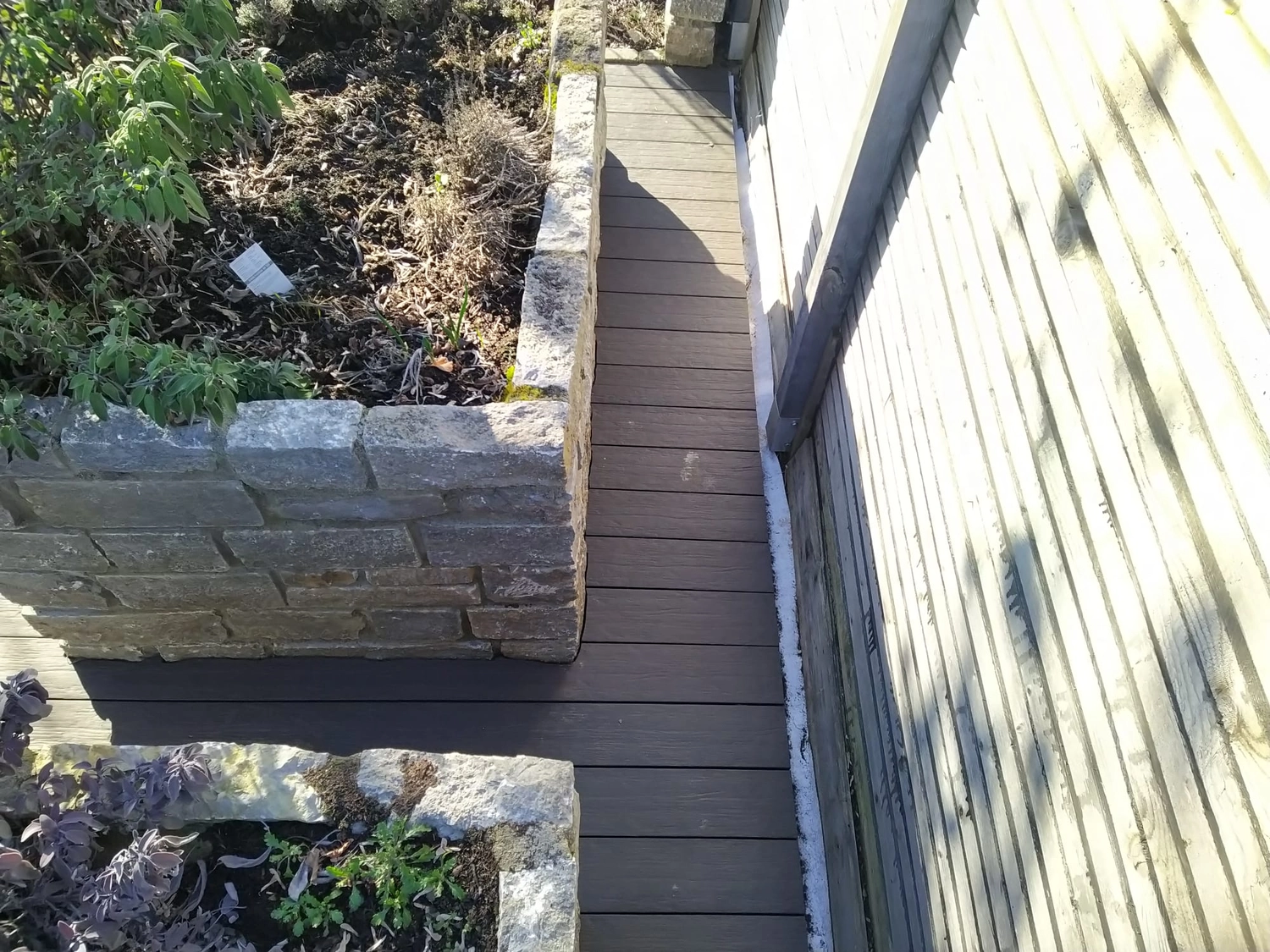 Wetter-Gebäudeschutz - Renovierungsarbeiten - Außenarbeit Terrassenbau