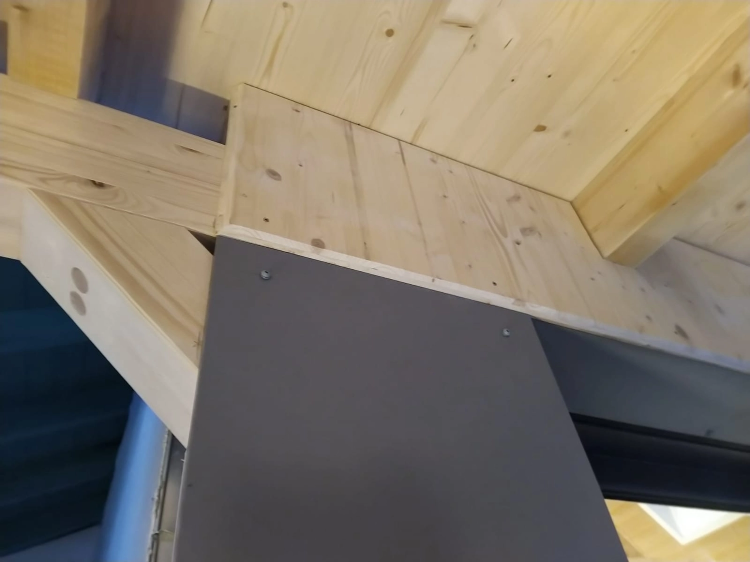 Wetter-Gebäudeschutz - Renovierungsarbeiten - Außenarbeit Terrassenüberdachung