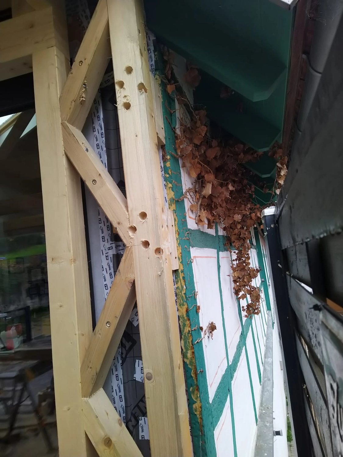 Wetter-Gebäudeschutz - Renovierungsarbeiten - Außenarbeit Terrassenüberdachung