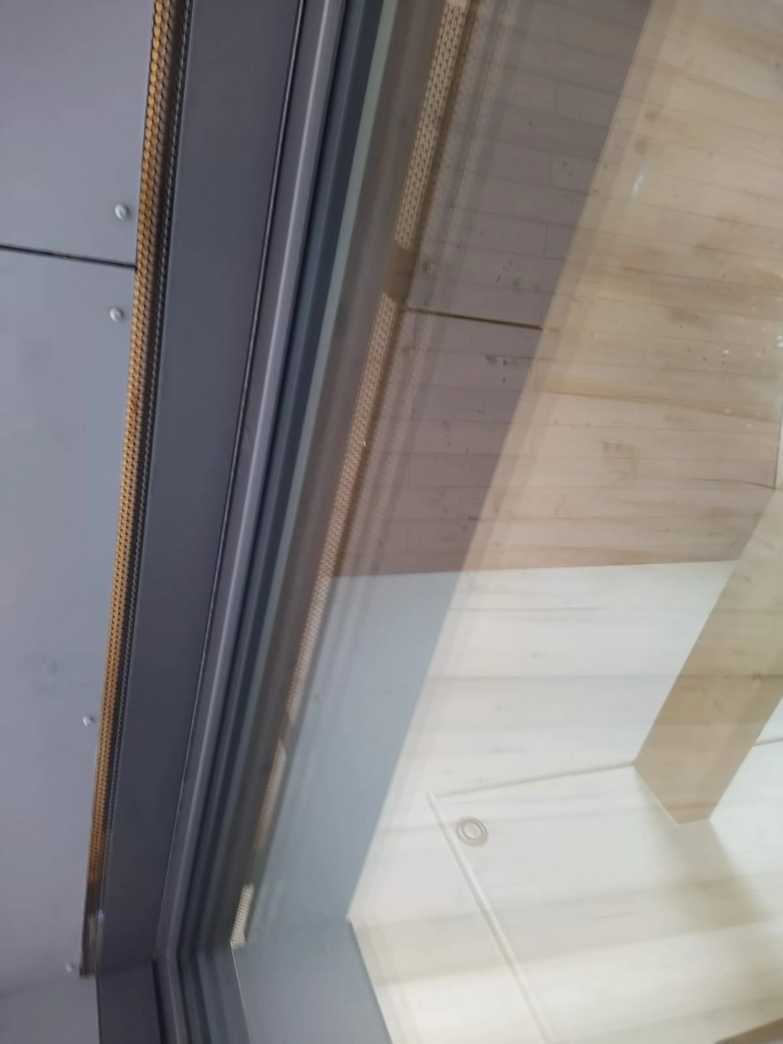 Wetter-Gebäudeschutz, Terrassenbau, Sanierungen, Außenanlagen, Gartengestaltung, Rückbau & Neugestaltung, Zaunbau Lärche, Einbauschrank, Hochbett, Handlauf, Dachsanierung, Baumspielhaus, Sebastian Kirsch, Handwerk 