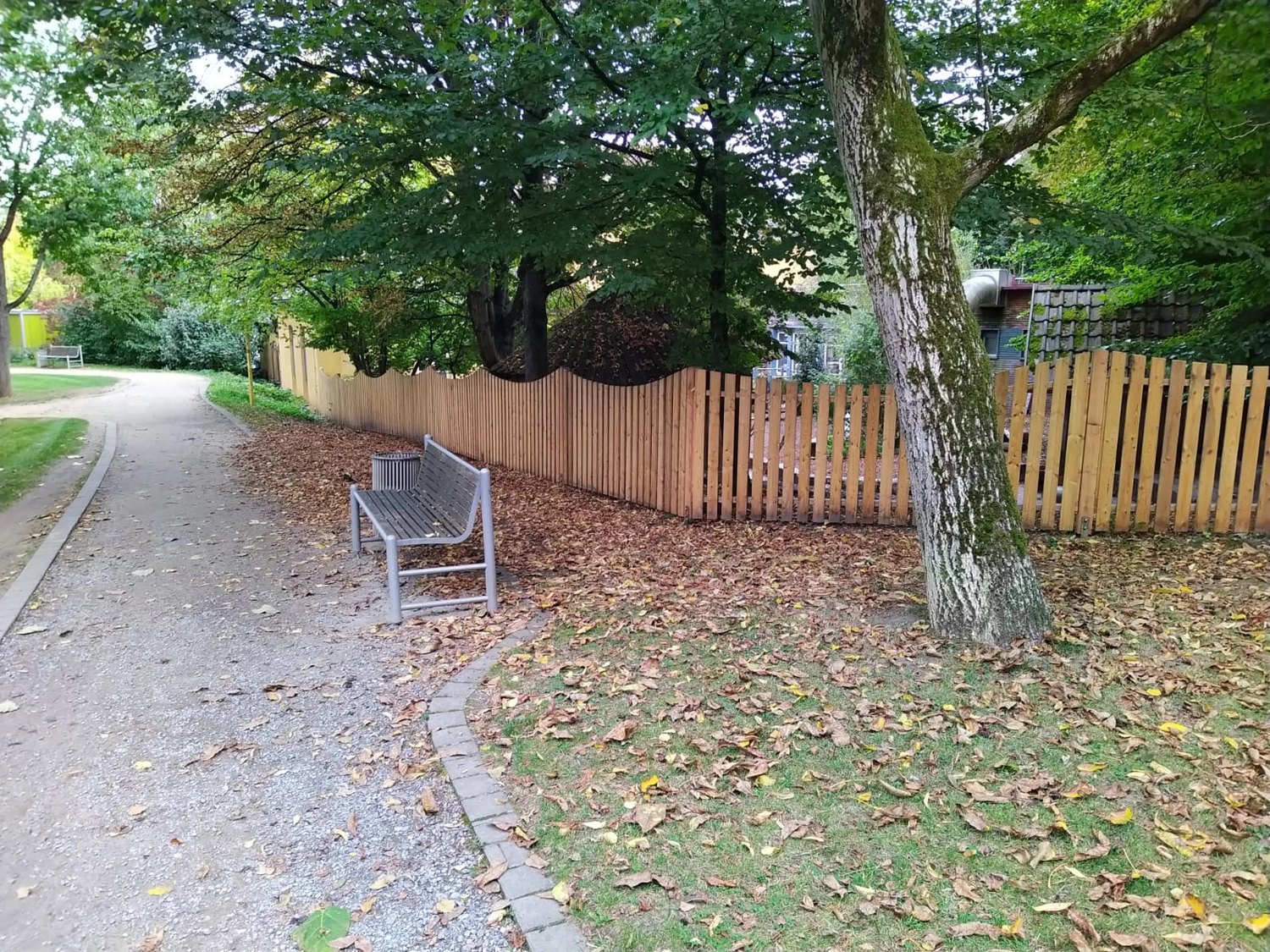 Wetter-Gebäudeschutz, Terrassenbau, Sanierungen, Außenanlagen, Gartengestaltung, Rückbau & Neugestaltung, Zaunbau Lärche, Einbauschrank, Hochbett, Handlauf, Dachsanierung, Baumspielhaus, Sebastian Kirsch, Handwerk 