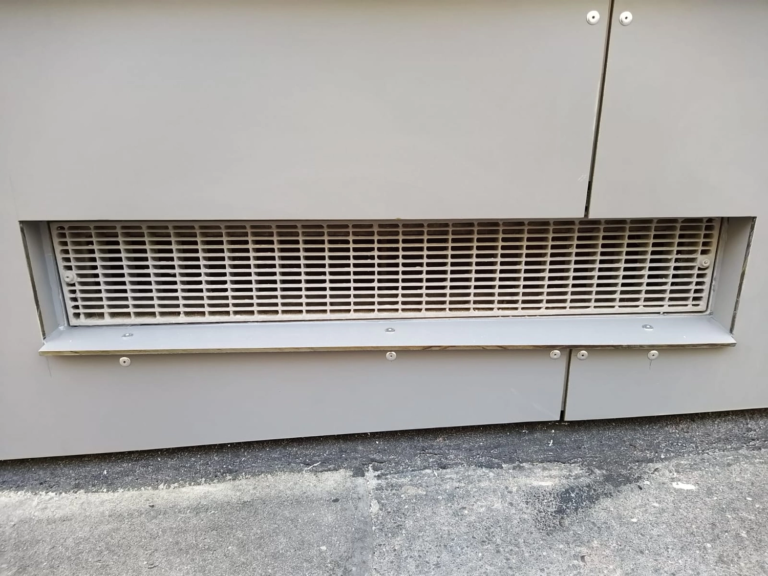 Wetter-Gebäudeschutz, Terrassenbau, Sanierungen, Außenanlagen, Gartengestaltung, Rückbau & Neugestaltung, Zaunbau Lärche, Einbauschrank, Hochbett, Handlauf, Dachsanierung, Baumspielhaus, Sebastian Kirsch, Handwerk 