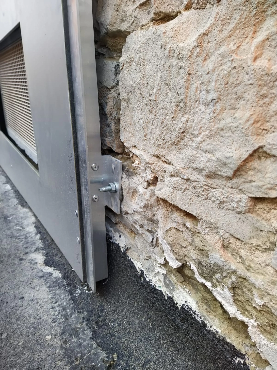 Wetter-Gebäudeschutz, Terrassenbau, Sanierungen, Außenanlagen, Gartengestaltung, Rückbau & Neugestaltung, Zaunbau Lärche, Einbauschrank, Hochbett, Handlauf, Dachsanierung, Baumspielhaus, Sebastian Kirsch, Handwerk 