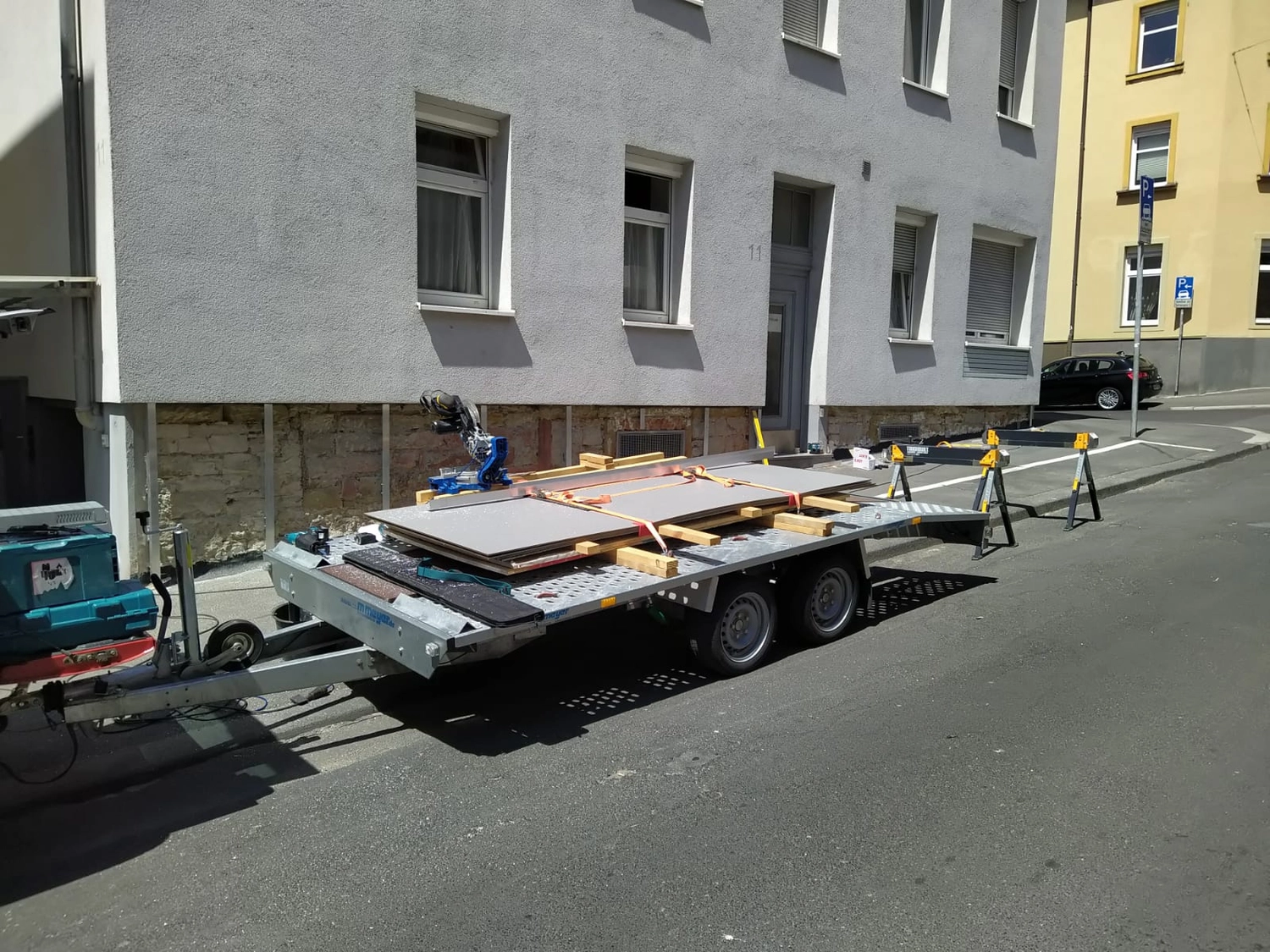 Wetter-Gebäudeschutz, Terrassenbau, Sanierungen, Außenanlagen, Gartengestaltung, Rückbau & Neugestaltung, Zaunbau Lärche, Einbauschrank, Hochbett, Handlauf, Dachsanierung, Baumspielhaus, Sebastian Kirsch, Handwerk 