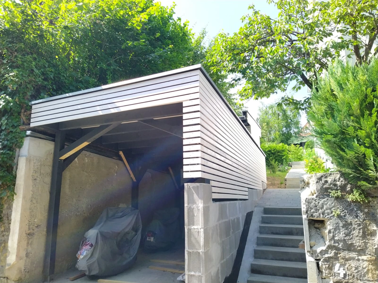 Wetter-Gebäudeschutz, Terrassenbau, Sanierungen, Außenanlagen, Gartengestaltung, Rückbau & Neugestaltung, Zaunbau Lärche, Einbauschrank, Hochbett, Handlauf, Dachsanierung, Baumspielhaus, Sebastian Kirsch, Handwerk 